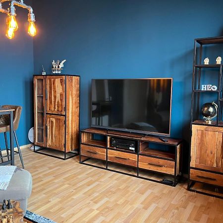 Ferienwohnung "Charlotte" Nahe Der Elbe Mit Kostenlosem Parkplatz Vor Der Tuer Magdeburg Eksteriør bilde